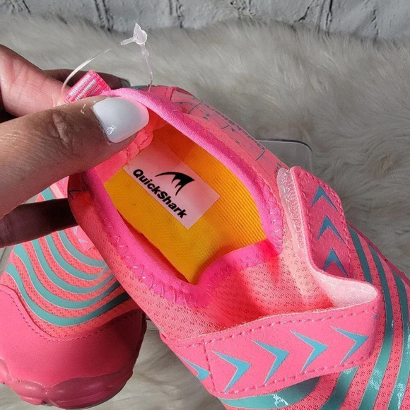 GIRLS Youth Water Shoes Aqua Socks Pull On Sandals Beach Summer Vacation Slip On - Picture 3 of 9